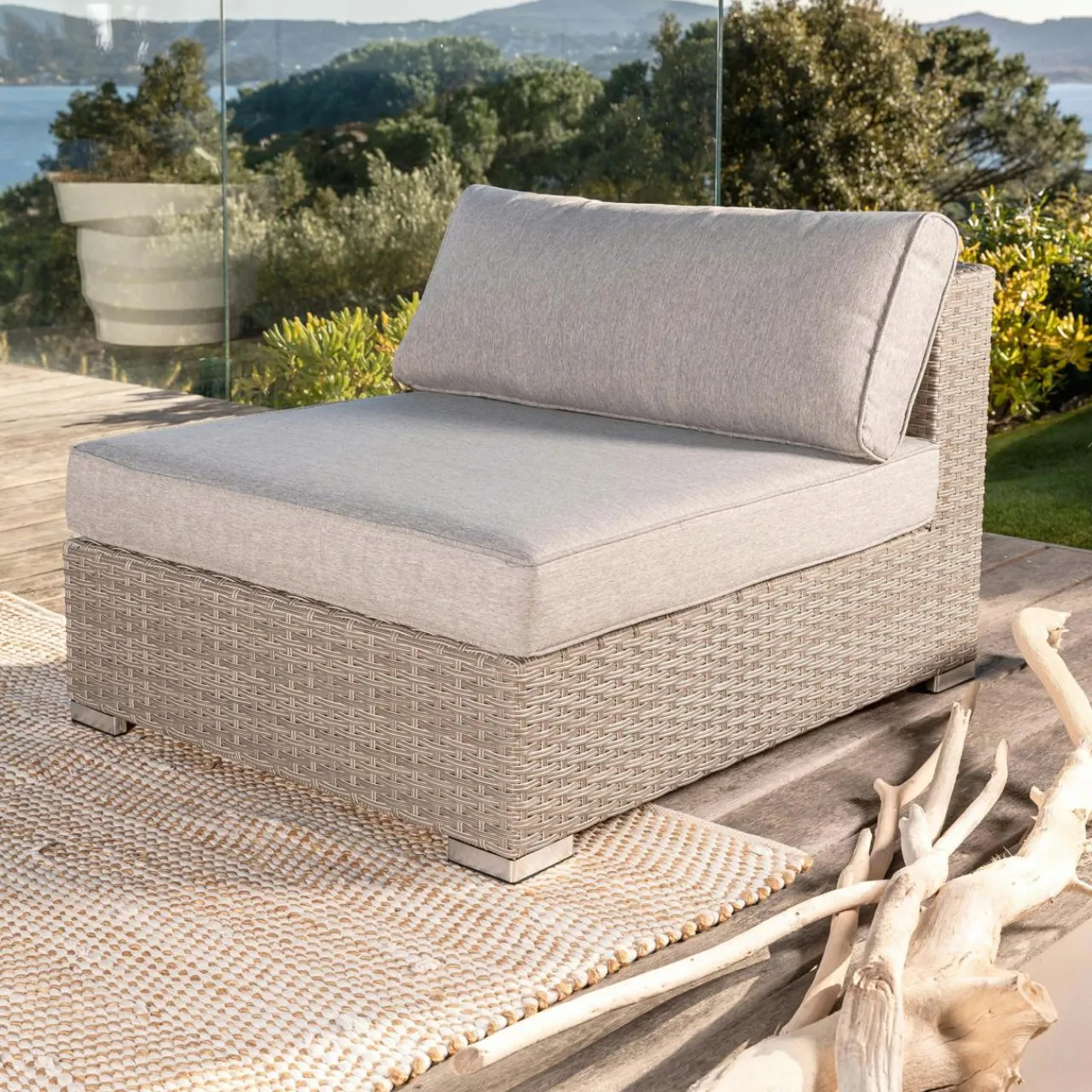 Canapé, Fauteuil Et Table Basse|MOBELLIA Chauffeuse de jardin en résine tressée Palma Gris et taupe Tressé Gris - Taupe