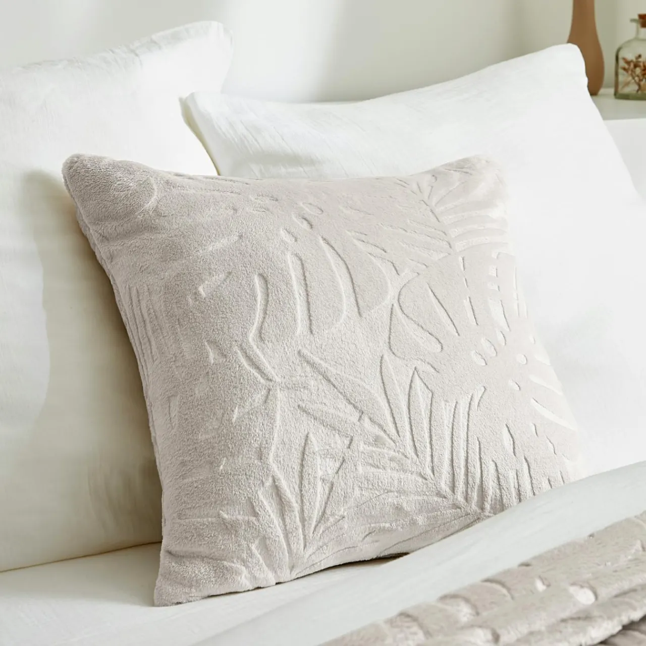 Coussin Et Housse|EMINZA Coussin carré flanelle (45 x 45 cm) Flore Ecru