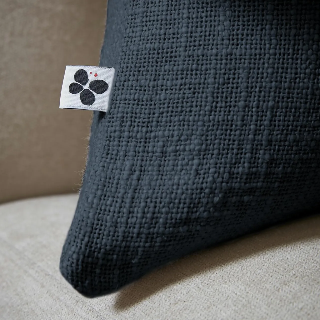 Coussin Et Housse|L'EFFET PAPILLON Coussin rectangulaire coton (40 x 60 cm) Sixtine Bleu nuit