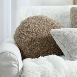 Coussin Et Housse|STOF Coussin rond bouclette (40 cm) Cosylife Taupe