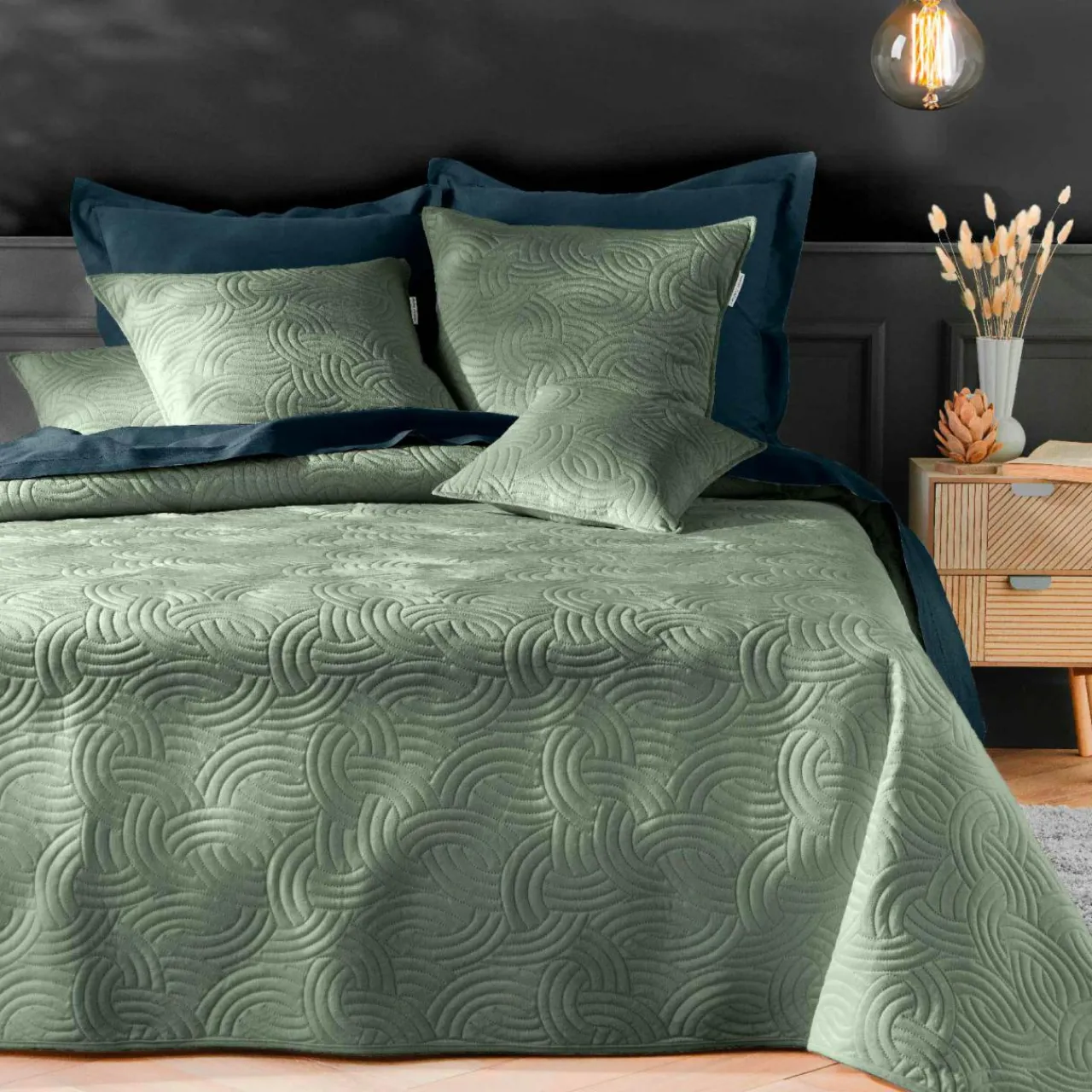 Couvre-Lit Et Édredon|douceur d'intu017drieur Couvre-lit matelassé et deux taies d'oreiller (220 x 240 cm) Solange cédre Vert