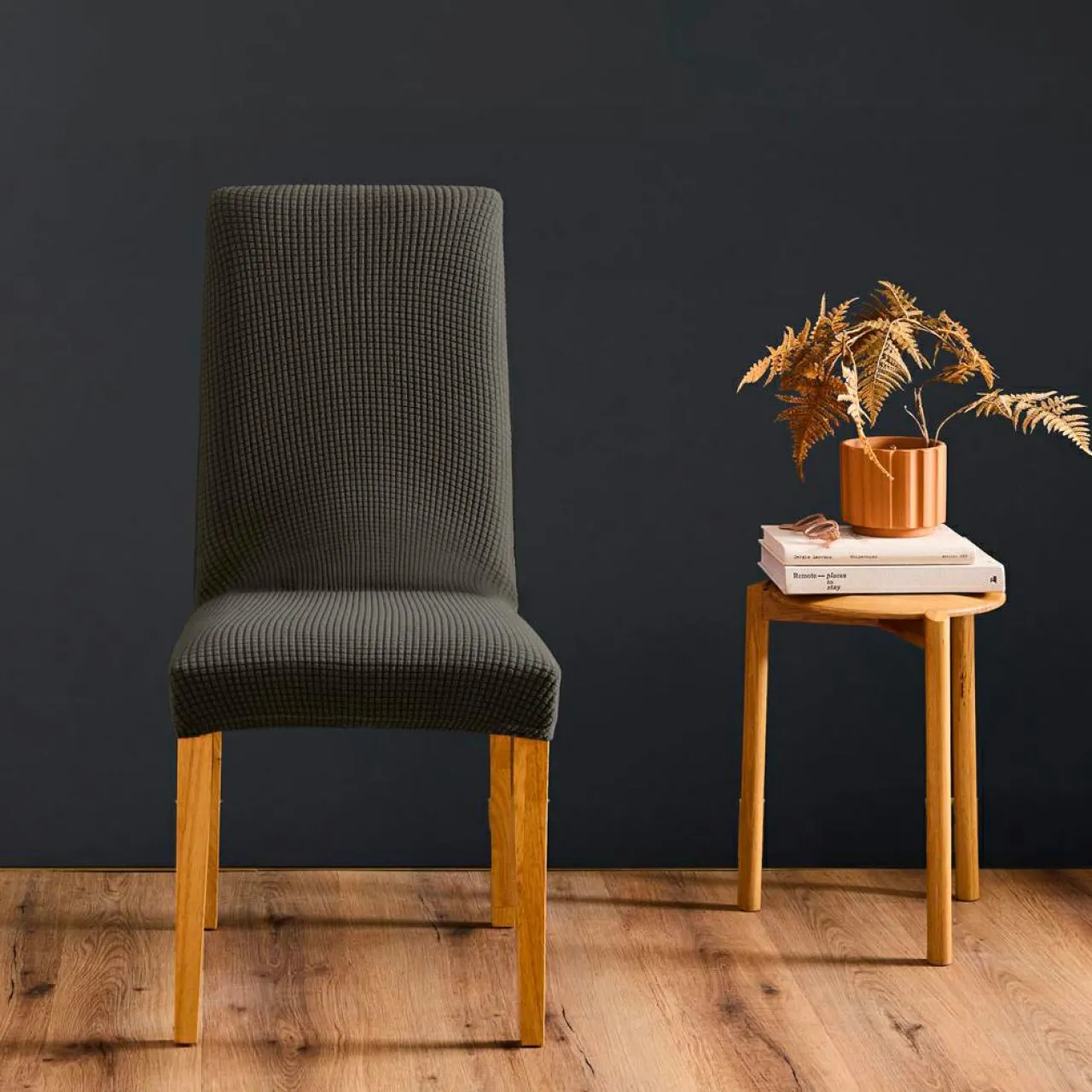 Housse De Canapé, Chaise|douceur d'intu017drieur Housse de chaise extensible effet gaufré (40 x 40 cm) Sacha Gris Anthracite