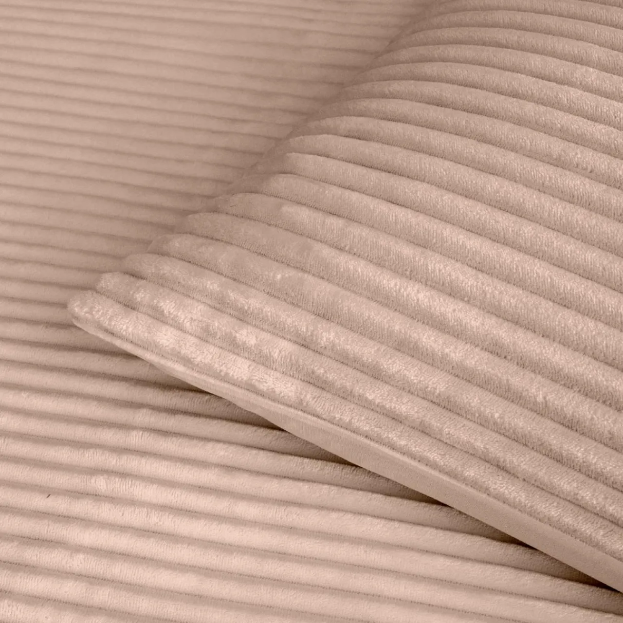 Parure De Lit|Housse De Couette|douceur d'intu017drieur Housse de couette et deux taies d'oreiller flanelle (240 x 220 cm) Veloutea sable Beige