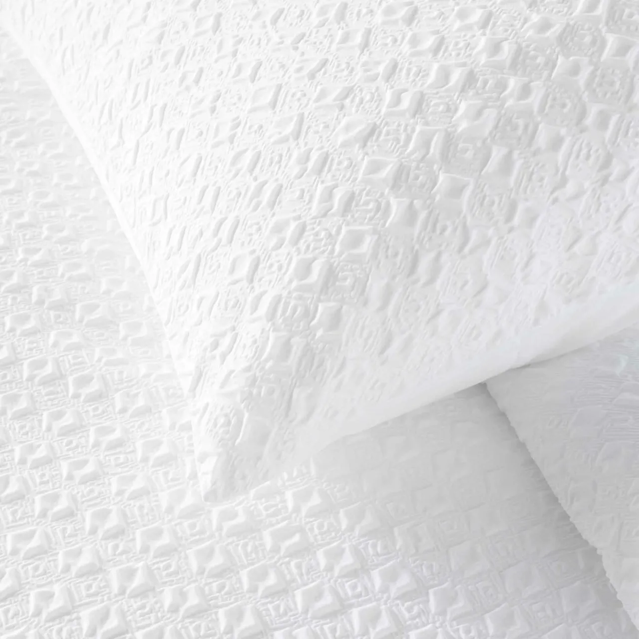 Parure De Lit|Housse De Couette|douceur d'intu017drieur Housse de couette et deux taies microfibre gaufrée (240 x 220 cm) Litéa he Blanc