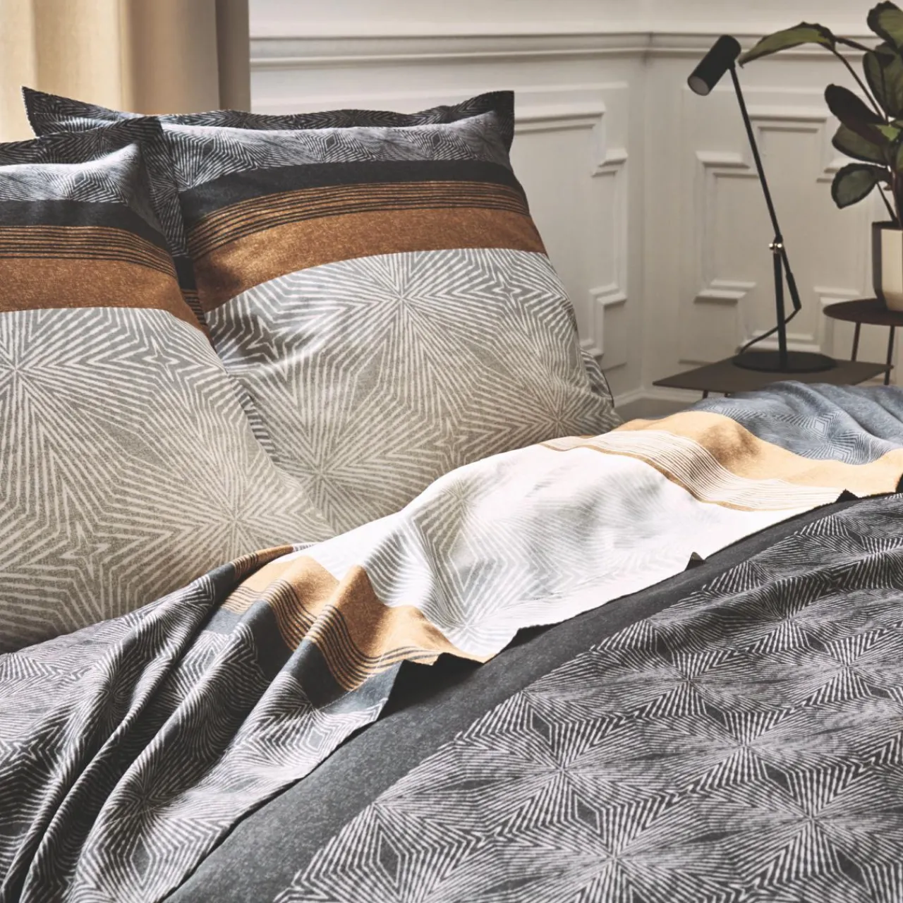 Housse De Couette|TRADILINGE Housse de couette satin de coton (240 x 220 cm) Tiago e Noir