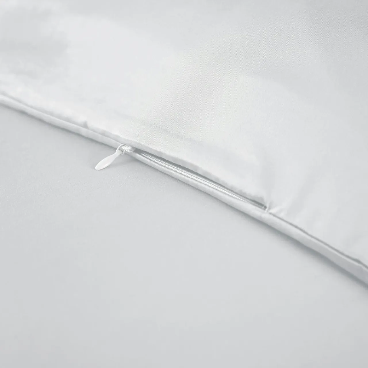 Housse De Couette|EMINZA Housse de couette satin de bambou (280 x 240 cm) Sienna chantilly Blanc