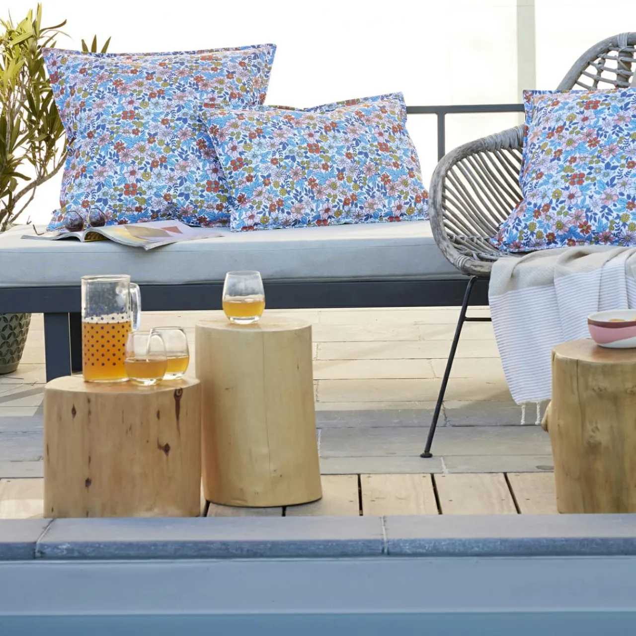 Accessoires Et Coussins|Coussin Déco D'Extérieur|L'effet papillon Housse de coussin extérieur carrée (45 x 45 cm) Danaé Multicolore