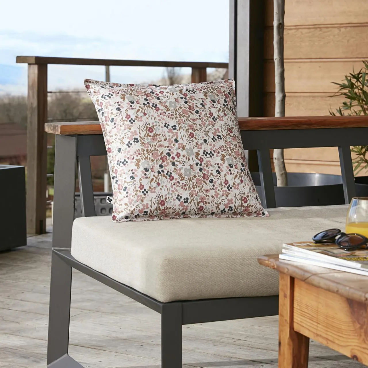 Accessoires Et Coussins|Coussin Déco D'Extérieur|L'effet papillon Housse de coussin extérieur carrée (45 x 45 cm) Capucine Beige