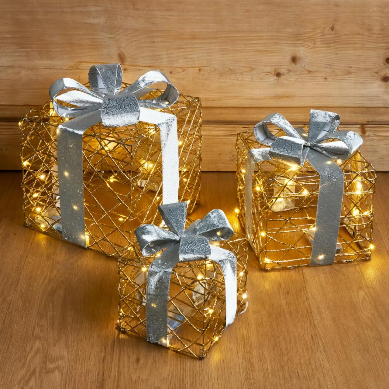 Déco Et Objet De Noël|Déco Et Objet Lumineux|EMINZA Lot de 3 cadeaux lumineux à piles 90 LED (H29 cm) Festif et blanc chaud Or