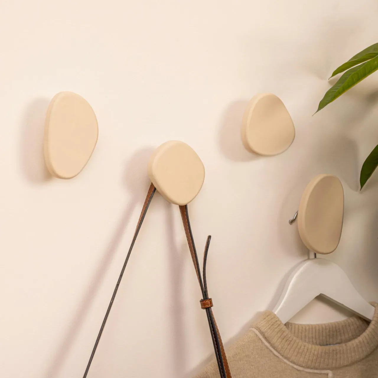Rangement D'Entrée|Atmosphera, cru017dateur d'intu017drieur Lot de 4 patères murales bois (H10 cm) Karen Ivoire