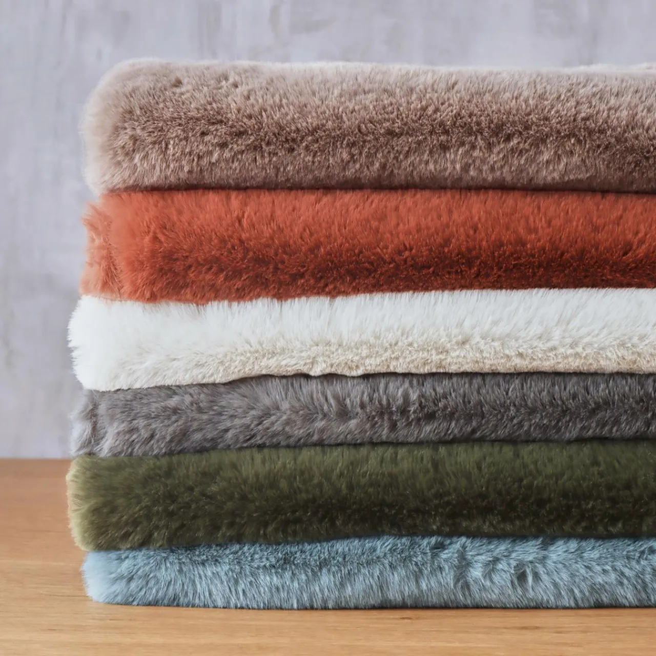 Plaid Et Jeté|EMINZA Plaid fausse fourrure (140 x 200 cm) Finn Taupe