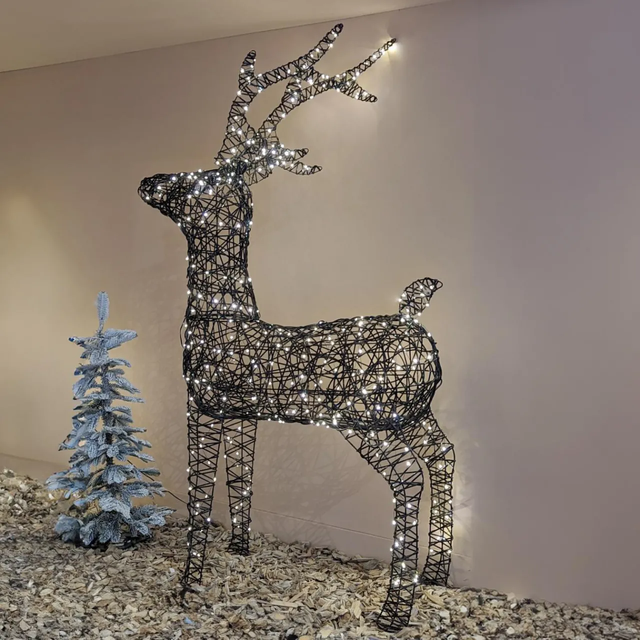 Personnage, Objet Grand Format|Déco Et Objet Lumineux|EMINZA Renne lumineux 400 Micro LED (H160cm) Résine tressée Blanc chaud