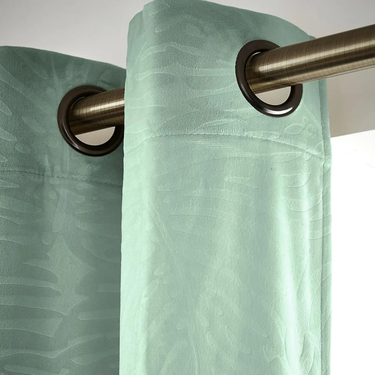 Rideau|EMINZA Rideau obscurcissant velours (140 x 180 cm) Fern Vert sauge