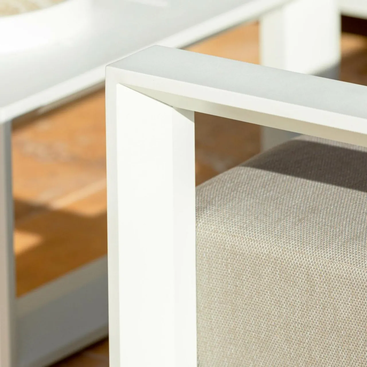 Salon De Jardin|MOBELLIA Salon de jardin d'angle aluminium 5 places Elba Blanc et taupe Blanc - Taupe