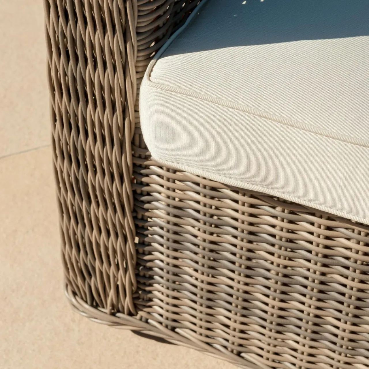 Salon De Jardin|MOBELLIA Salon de jardin en résine tressée 5 places 4 pcs Calvi Sepia et beige Tressé Sepia - Beige