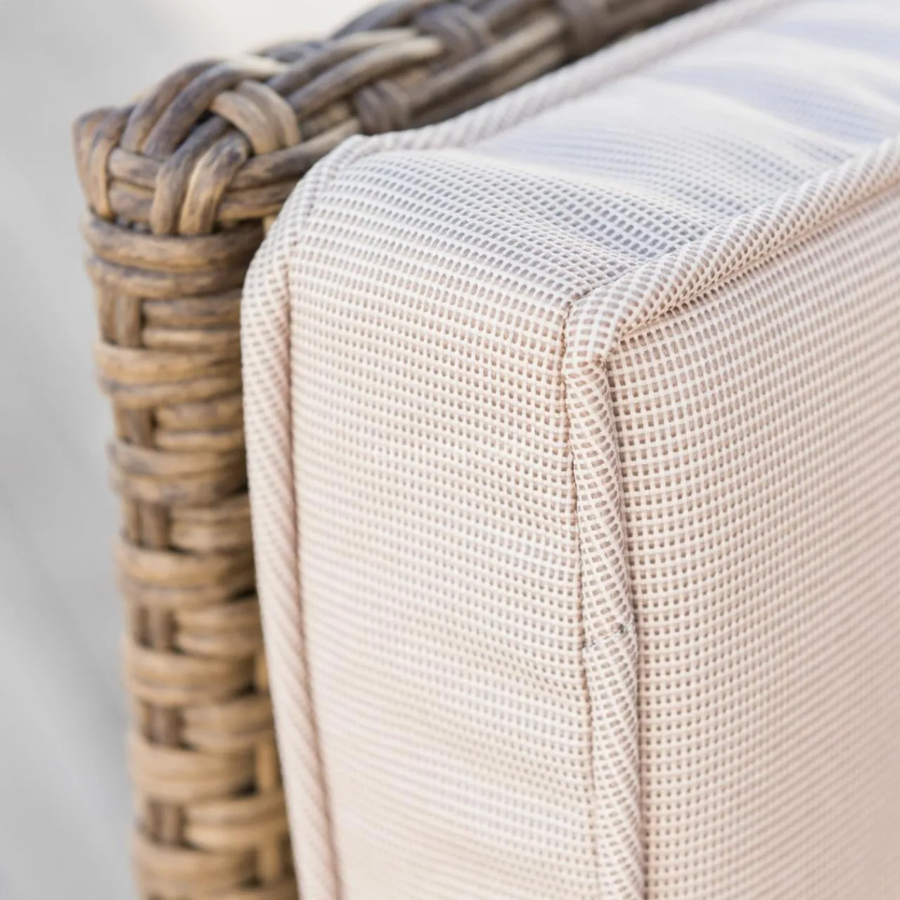 Salon De Jardin|Salon De Balcon|MOBELLIA Salon de jardin encastrable résine tressée 4 places Menorca et beige Sépia