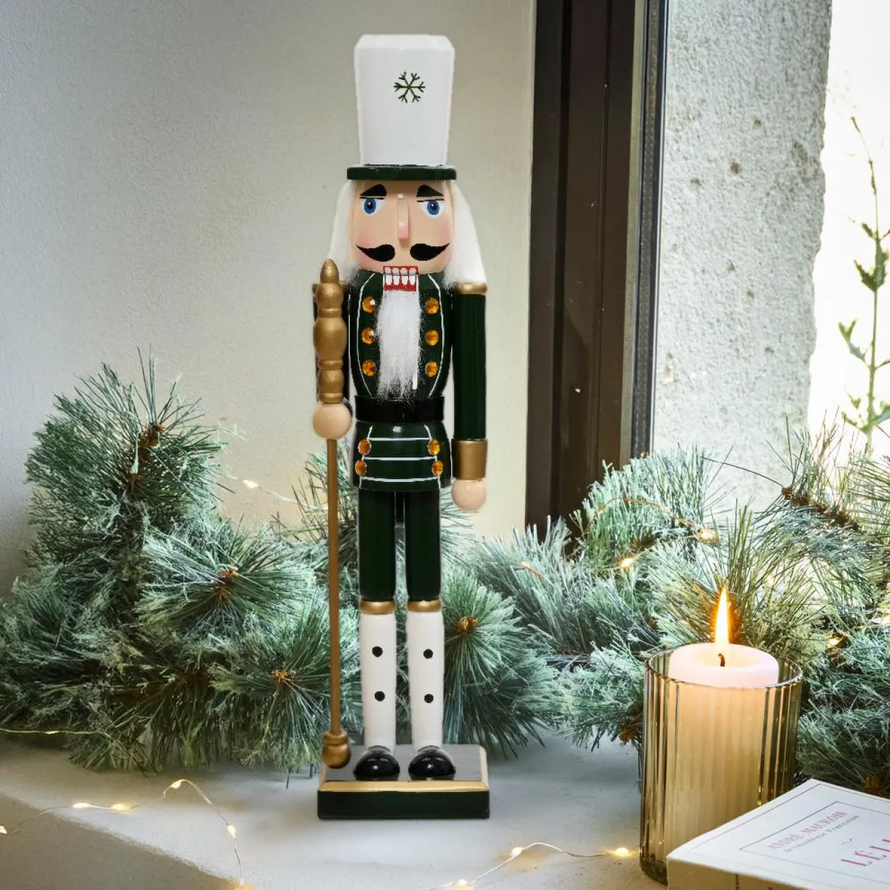 Père Noël, Animaux Et Personnage|KAEMINGK Soldat Casse-noisette en bois (H38 cm) Achille Vert sapin