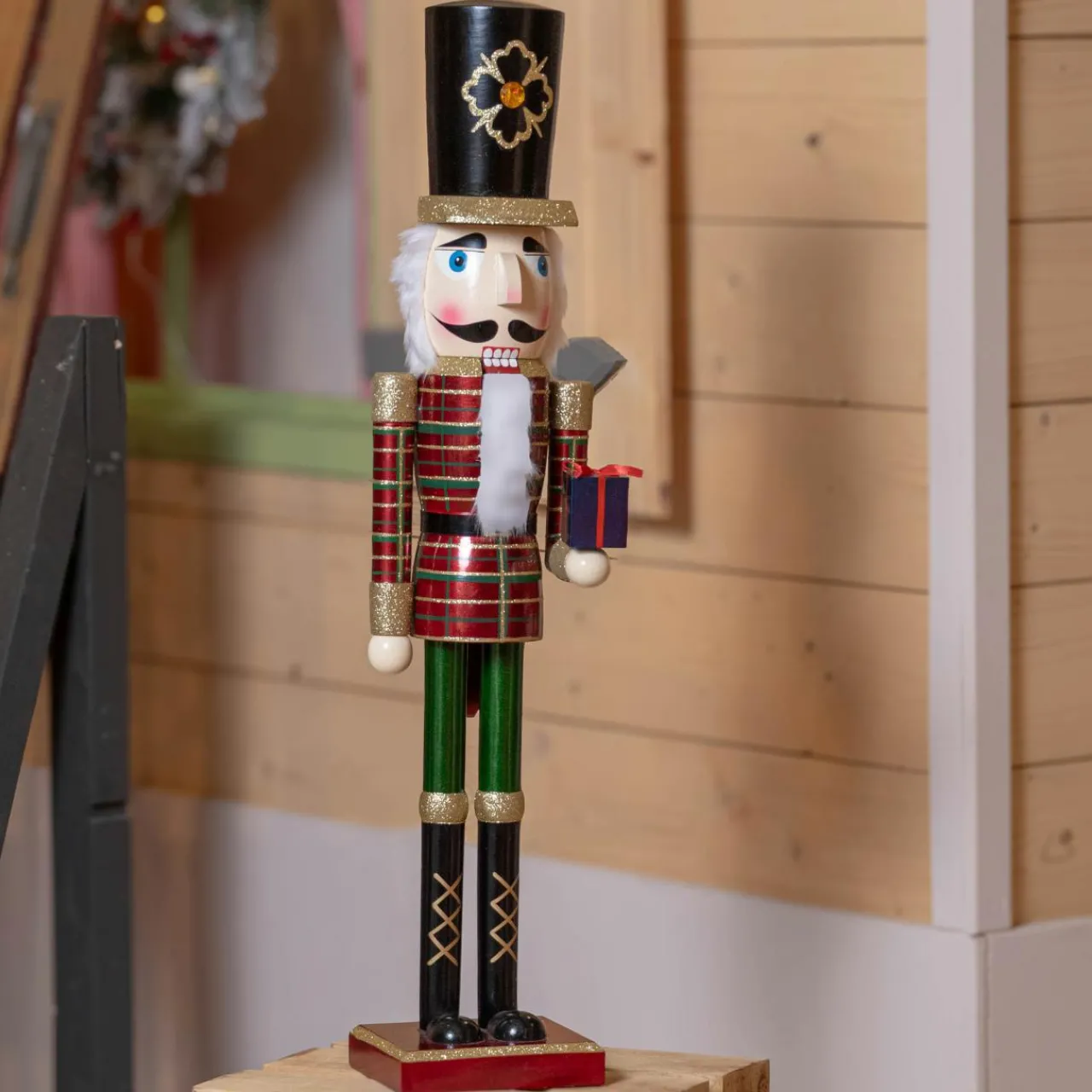 Père Noël, Animaux Et Personnage|KAEMINGK Soldat Casse-noisette en bois (H76 cm) Igor Tartan écossais Noir