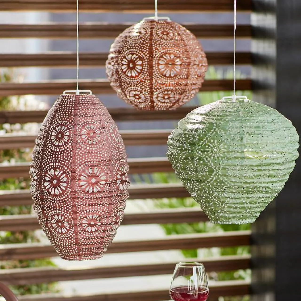 Luminaire Jardin|Eclairage Extérieur|#N/A Suspension de jardin solaire (H23 cm) Lanterne ajourée Marron