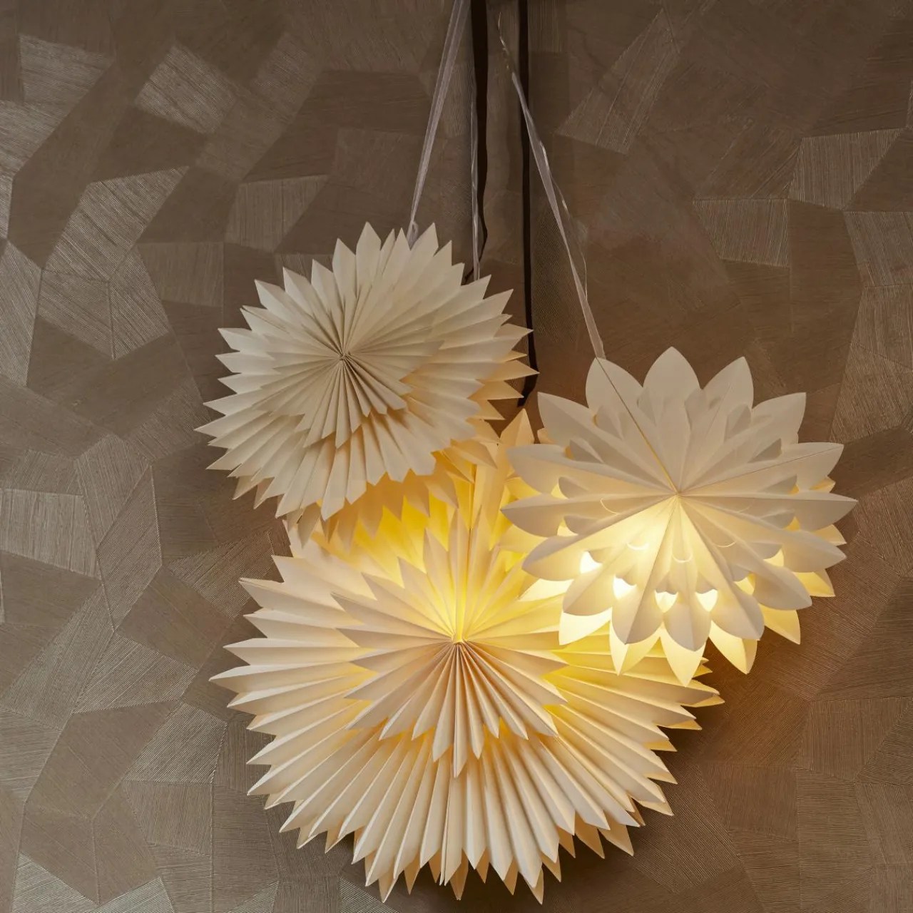 Déco Et Objet De Noël|Déco Et Objet Lumineux|KAEMINGK Suspension lumineuse papier LED (D40 cm) Origami Star chaud Blanc