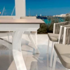 Table De Jardin|Salon De Jardin|MOBELLIA Table de jardin carré en aluminium 8 places (136 x 136 cm) Amalfi Blanc