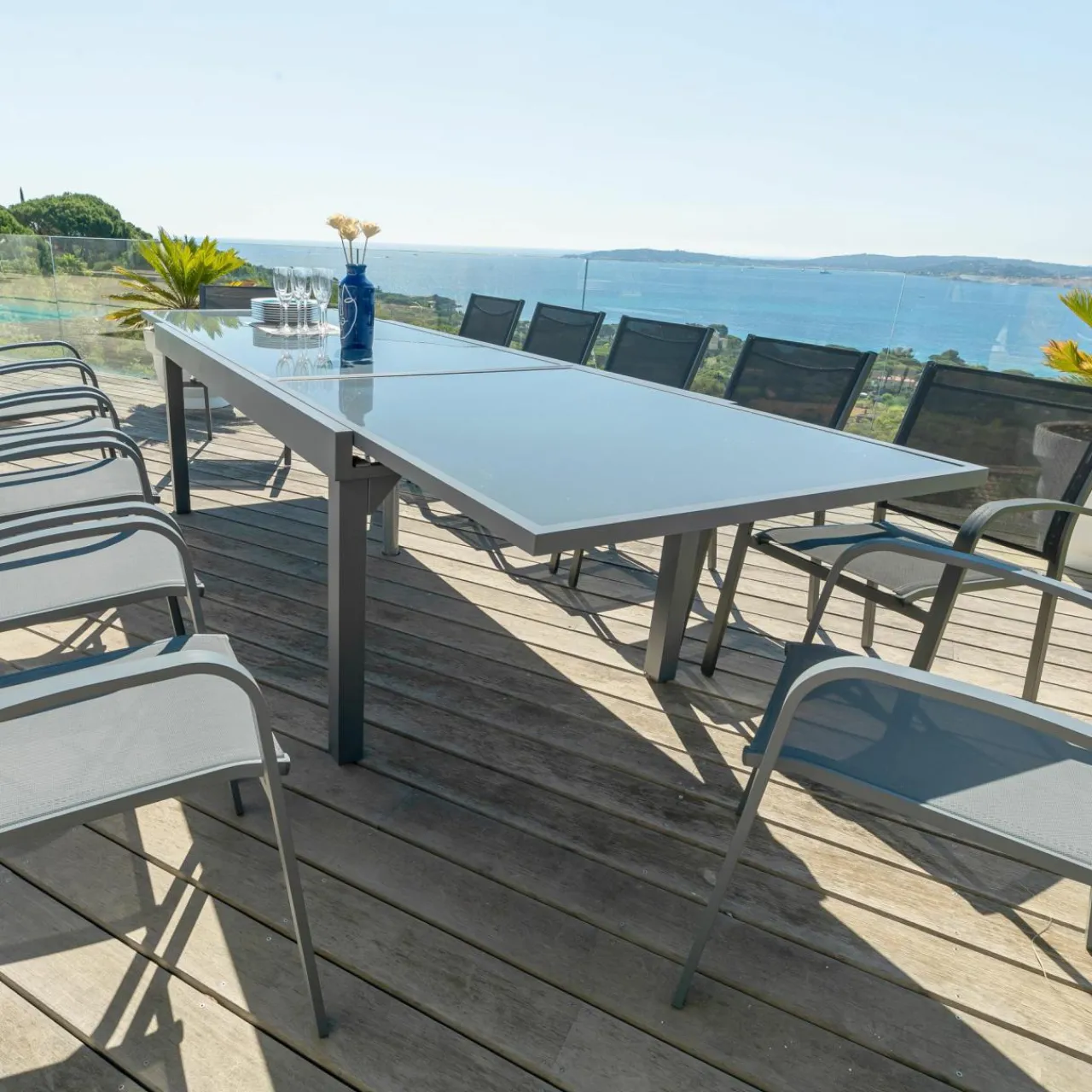 Table De Jardin|Salon De Jardin|MOBELLIA Table de jardin extensible en verre 12 places (200/320 x 100 cm) Murano Gris Anthracite