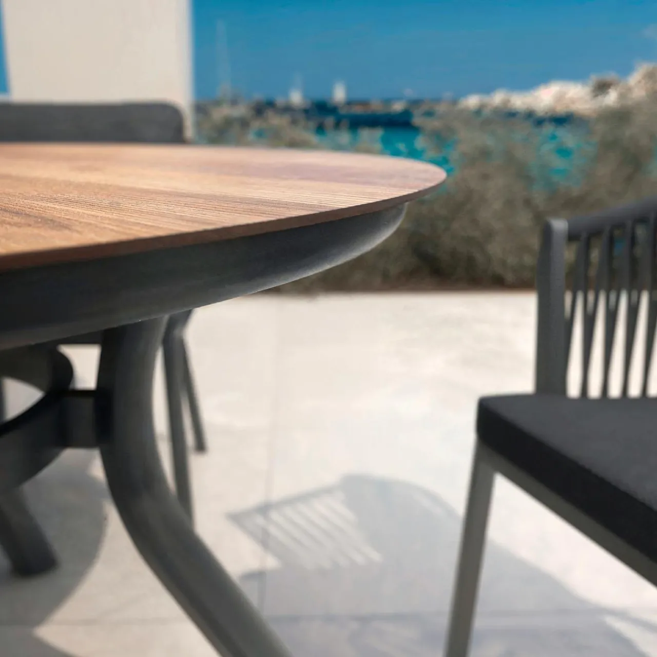 Table De Jardin|Salon De Jardin|MOBELLIA Table de jardin ronde en aluminium 6 places (D120 cm) Amalfi Gris Anthracite