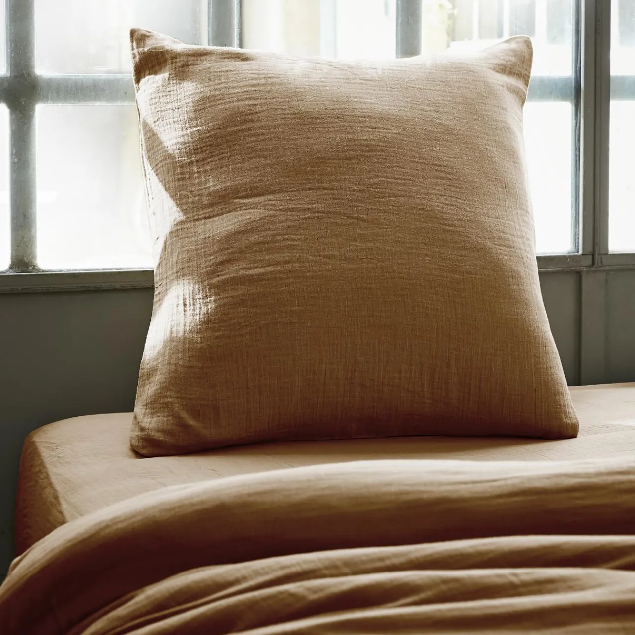 Taie D'Oreiller, Traversin|EMINZA Taie d'oreiller carrée gaze de coton (60 x 60 cm) Gaïa Camel