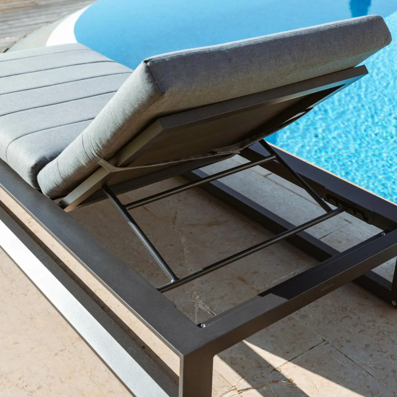 Transat|MOBELLIA Transat en aluminium Elba Gris Anthracite