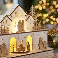 Village De Noël En Bois|KAEMINGK Village de Noël en bois lumineux et musical à piles (21 x H24 cm) Villageois en fête