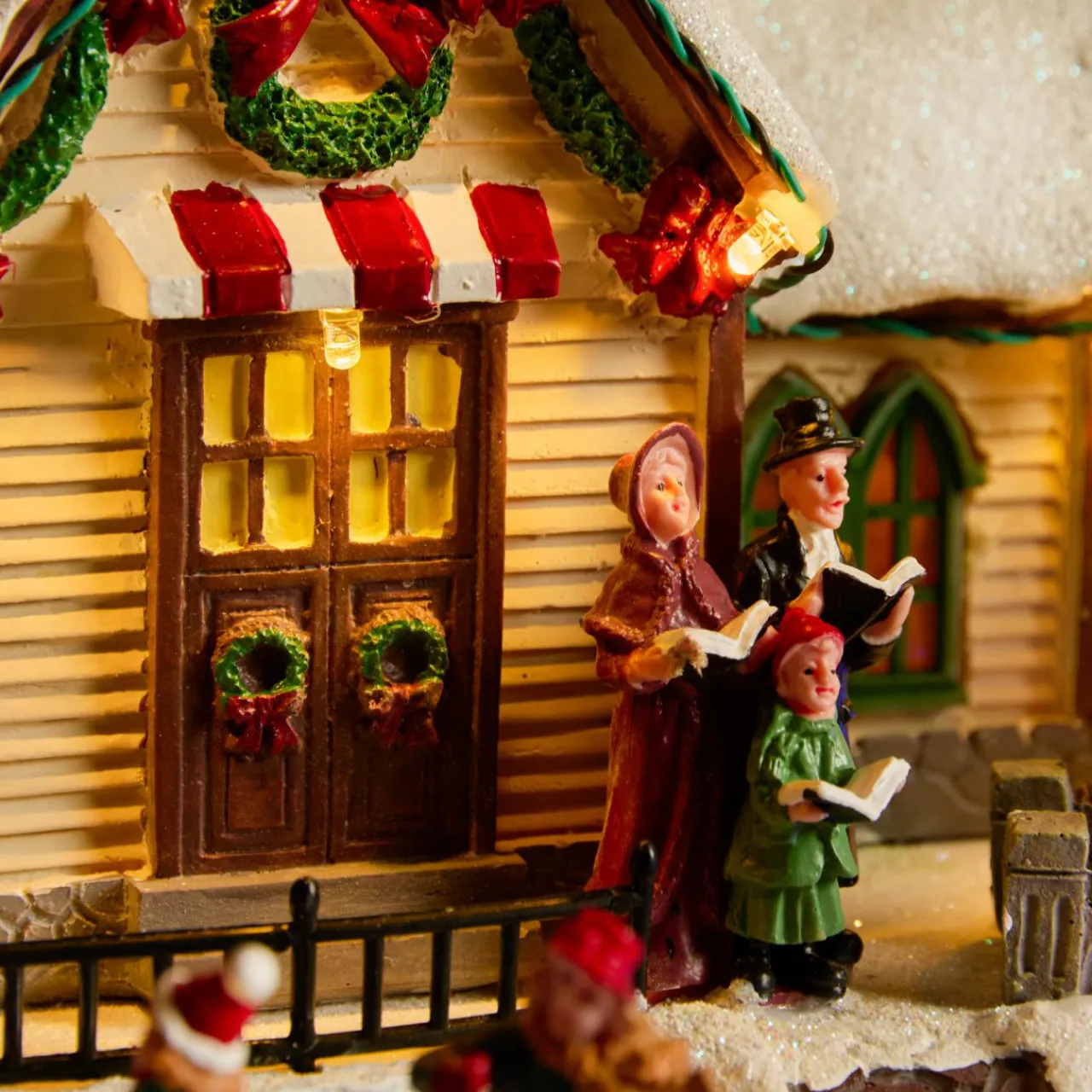 Village De Noël Lumineux|KAEMINGK Village de Noël lumineux, animé et musical (H33 cm) Eglise et chanteurs Multicolore