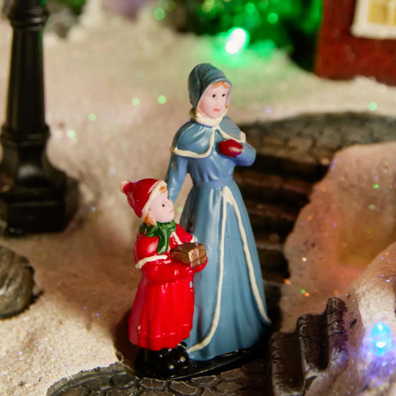 Village De Noël Lumineux|KAEMINGK Village de Noël lumineux et animé (H31 cm) Aventures d'hiver Multicolore